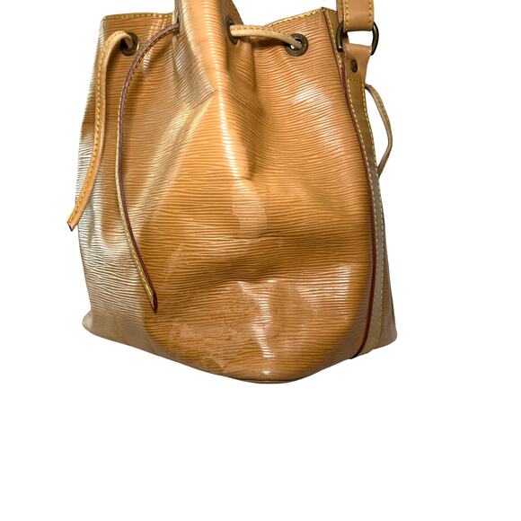 Louis Vuitton Noé Epi Leather Shoulder Bag Beige Vintage Authenticated - Picture 13 of 16